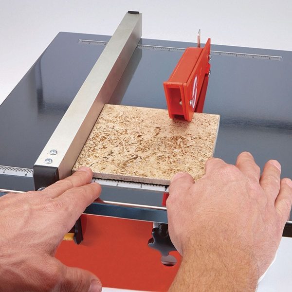 CHICAGO ELECTRIC POWER TOOLS - 4.8 Amp 7 in. Table Top Wet Cut Tile Saw - 69231 - Imagen 5